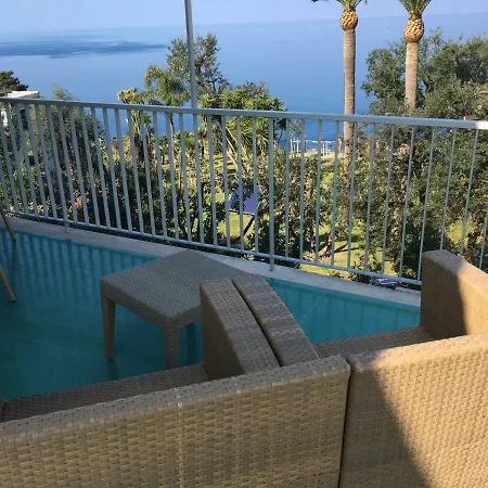 Lory House Апартаменты Сорренто